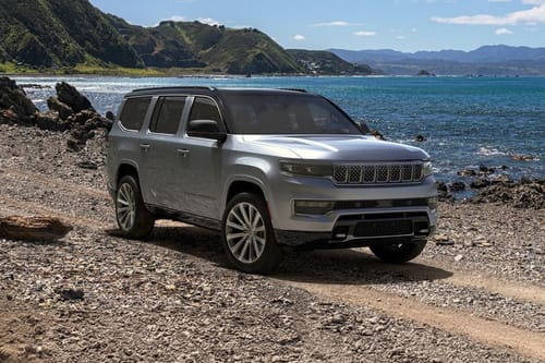 جيب جراند واجونير Front Medium View