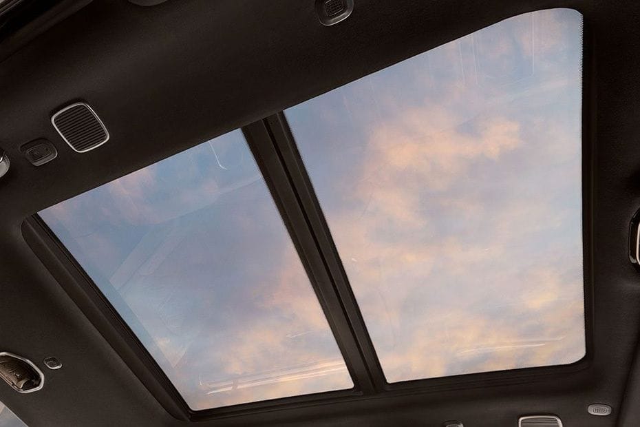 جيب جراند واجونير Sunroof Moonroof