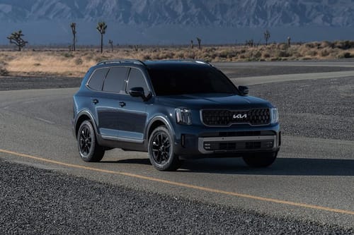 كيا تيلورايد Drivers Sideview