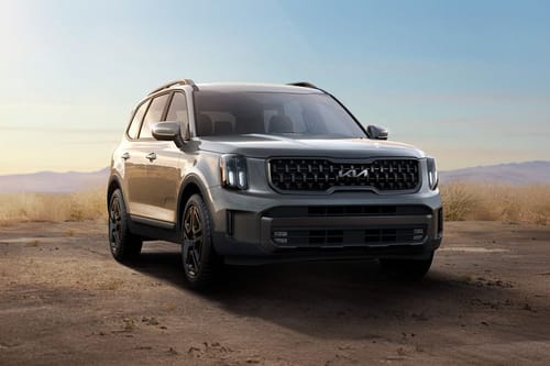 Rear Cross View of كيا تيلورايد