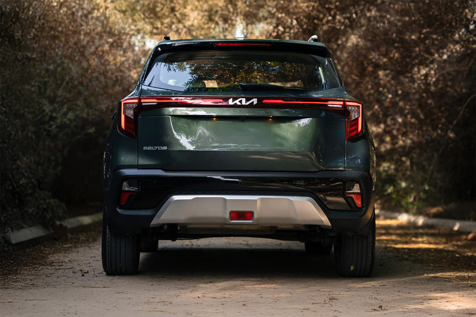 Full Rear View of KIA Seltos
