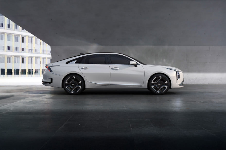 كيه 8  Medium Angle Front View