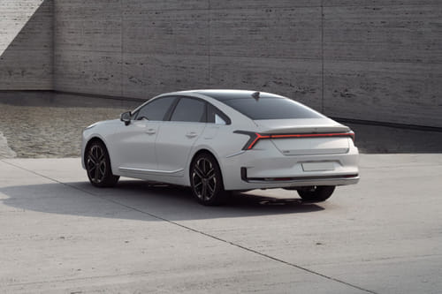 Rear Cross Side View of كيا كيه 8 