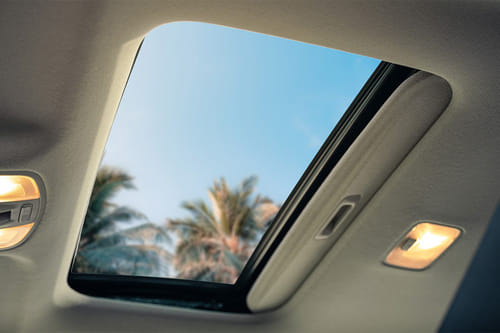 KIA Sonet Sunroof Moonroof