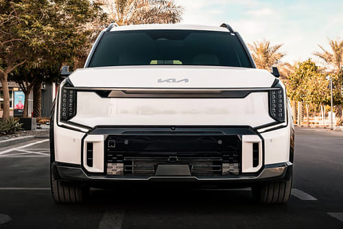 Full Front View of EV9