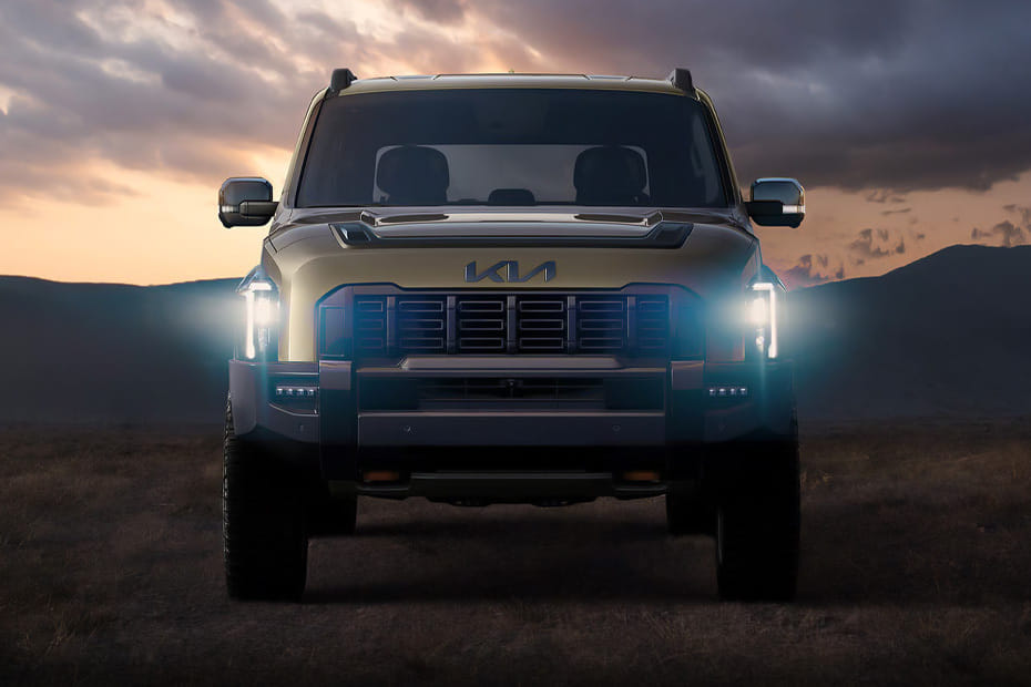 Full Front View of تاسمان