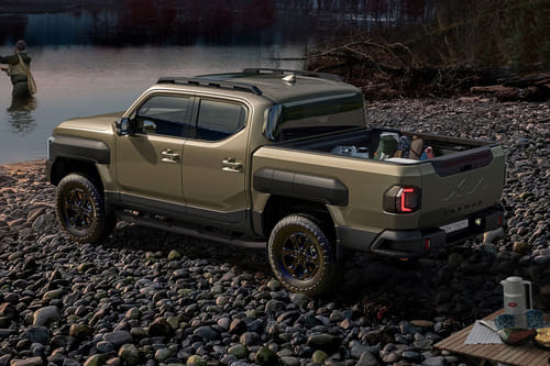 Rear Cross Side View of كيا تاسمان