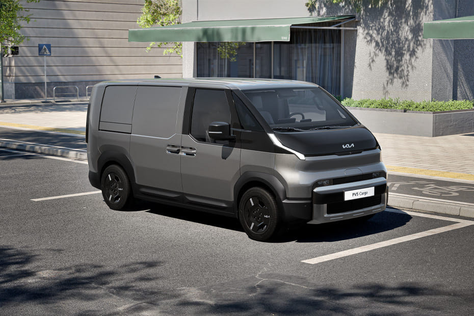 كيا PV5 Front Medium View