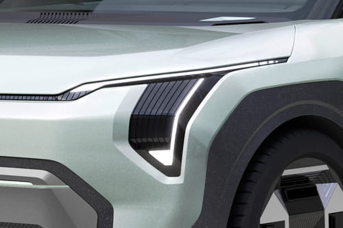 إي في 3 Headlight