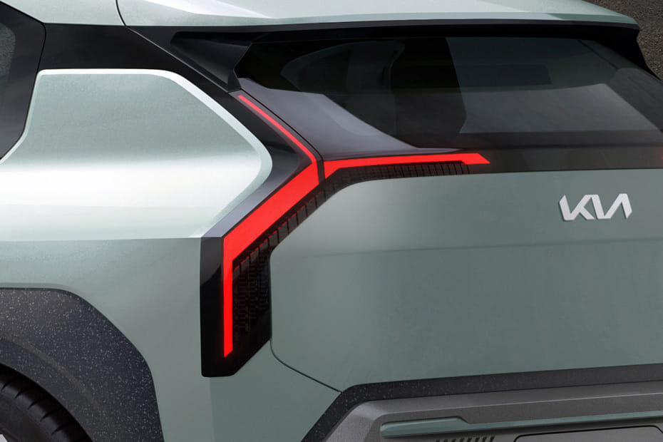 إي في 3 Tail light