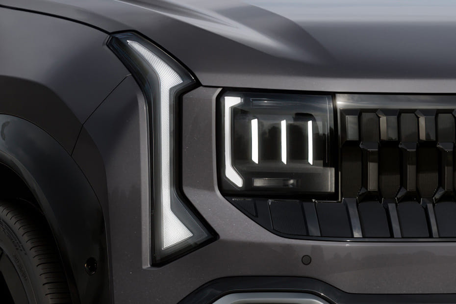سيلتوس 2026 Headlight