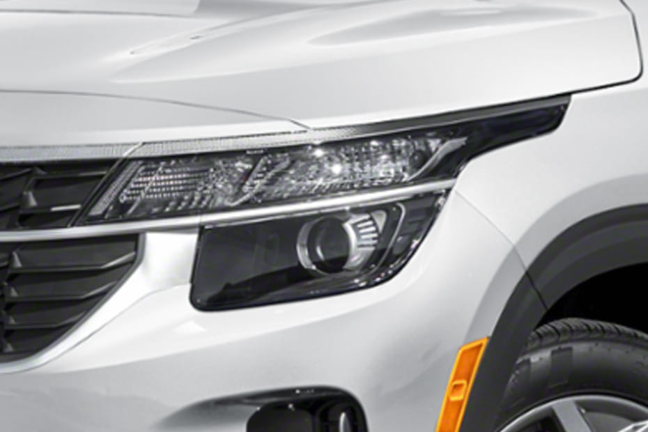 سيلتوس 2026 Headlight