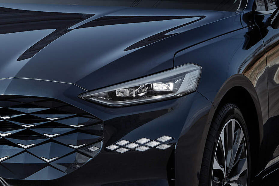 K8 Hybrid Headlight