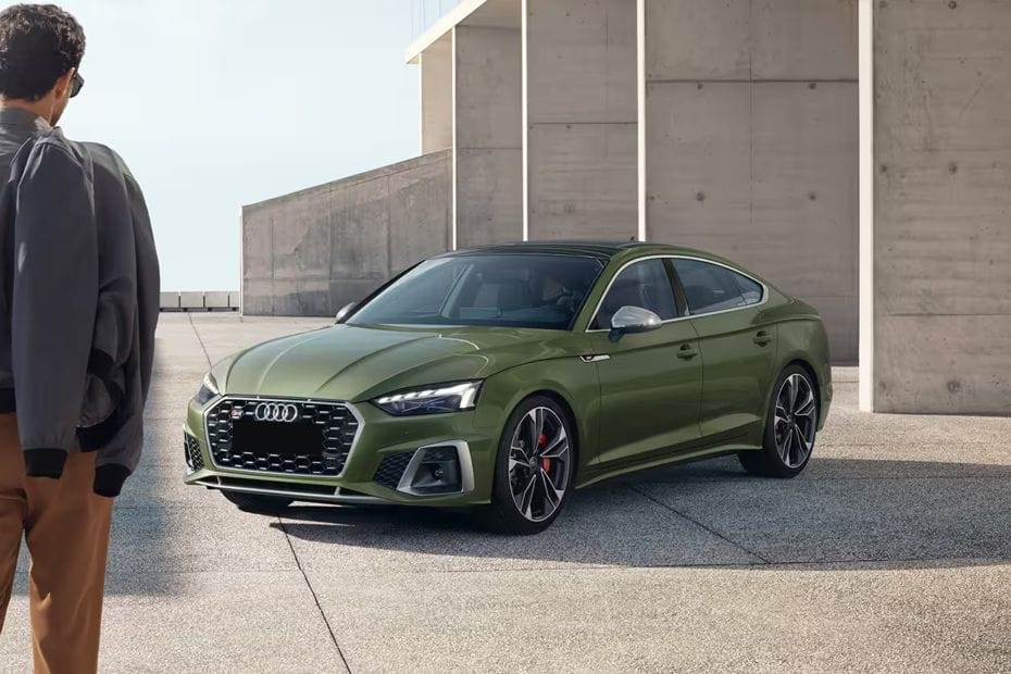 Audi  S5 Sportback Front angle low view