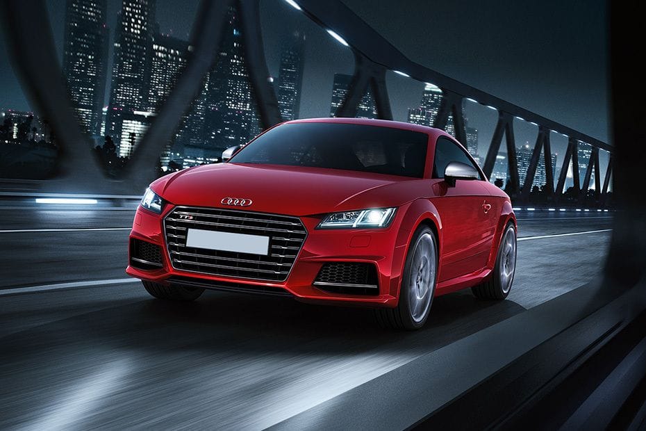 Audi  TTS Coupe Front angle low view