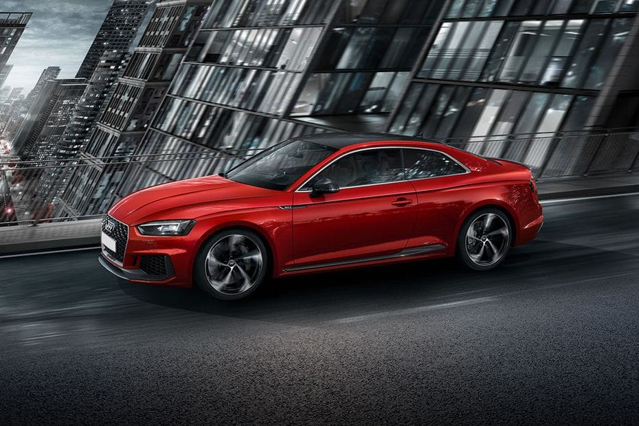 أودي آر إس 5 كوبيه Front Side View