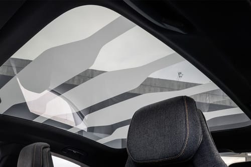 أودي إي-ترون جي تي Sunroof Moonroof