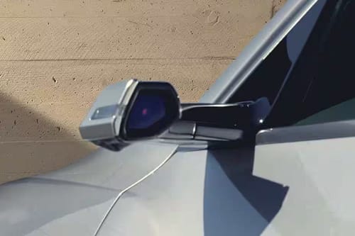 أودي إي-ترون سبورتباك Drivers Side Mirror Rear Angle