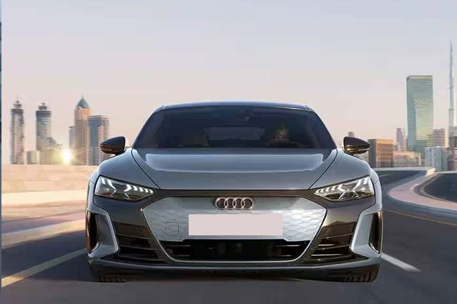 Full Front View of إي-ترون سبورتباك