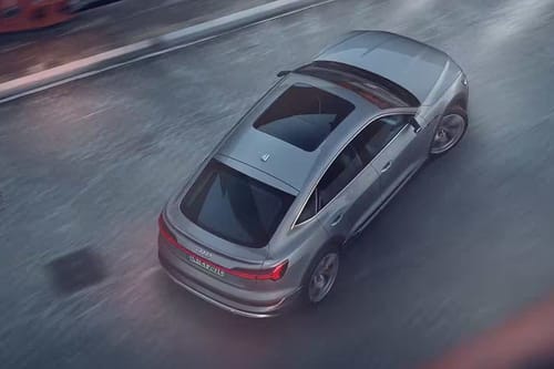 Top View of إي-ترون سبورتباك