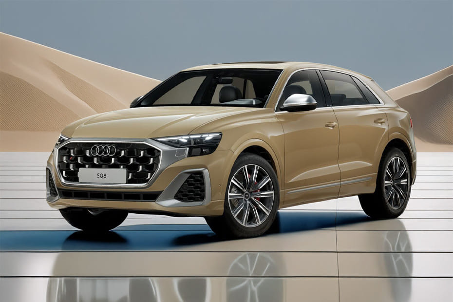 Audi  SQ8 Front angle low view