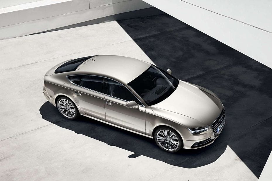 Audi A7 Front Cross Side View