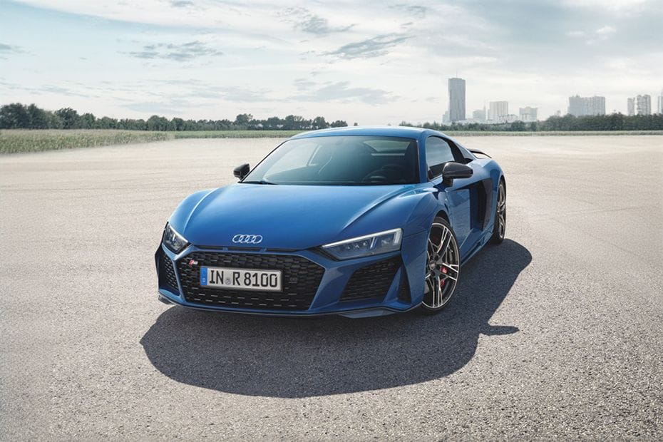 أودي R8 Front Medium View