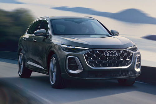 Audi Q5 Sportback Front Medium View