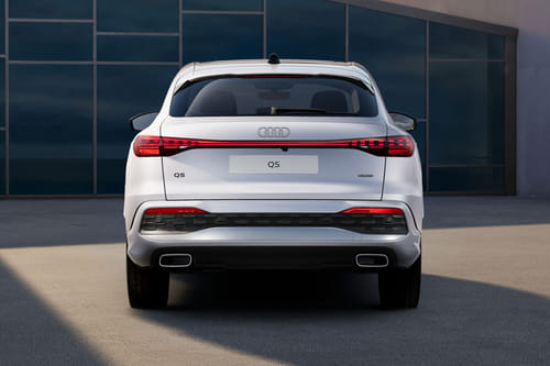 Full Rear View of Audi Q5 Sportback