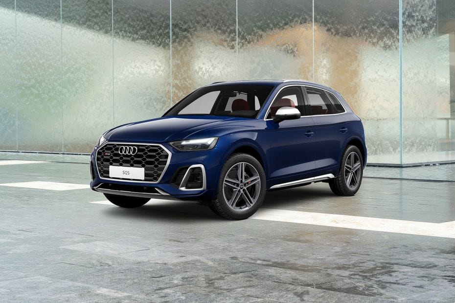 Audi  SQ5 2026 Front angle low view