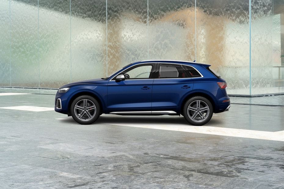 SQ5 2025 Side view