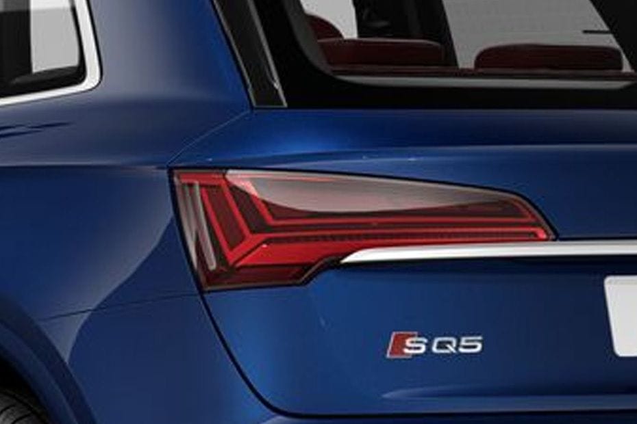 SQ5 2026 Tail light