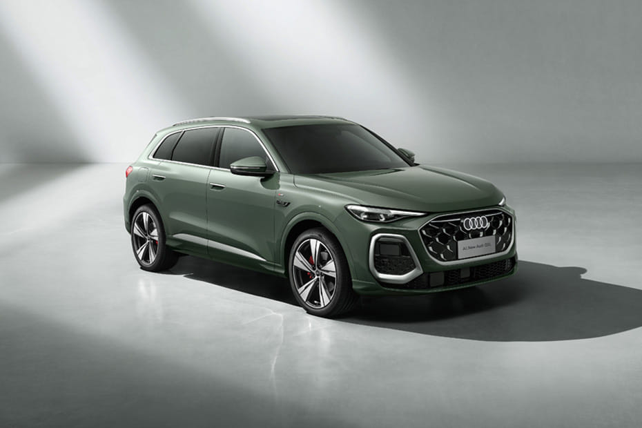 Audi Q5 L Front Medium View