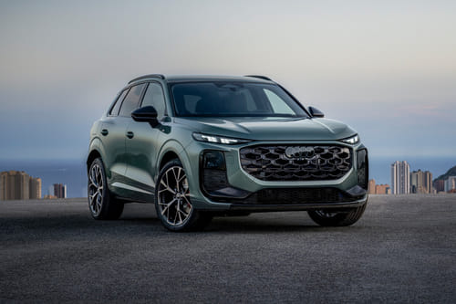 أودي كيو 3 2026 Front Medium View