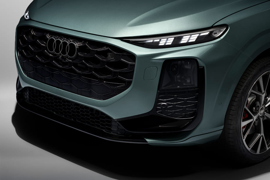 كيو 3 2026 Grille View