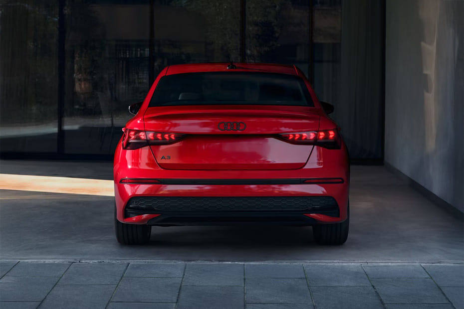 Full Rear View of أودي إيه 3