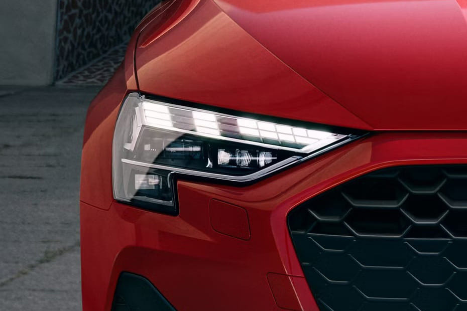 إيه 3 Headlight