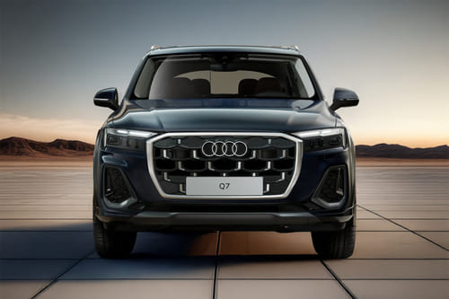 Full Front View of Q7