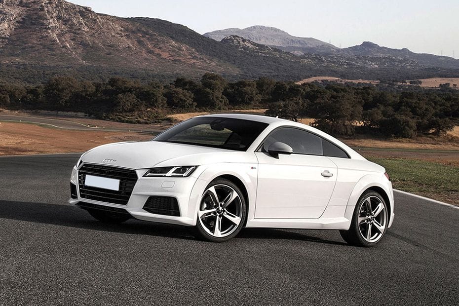   كوبيه TT Front deep low Angle View