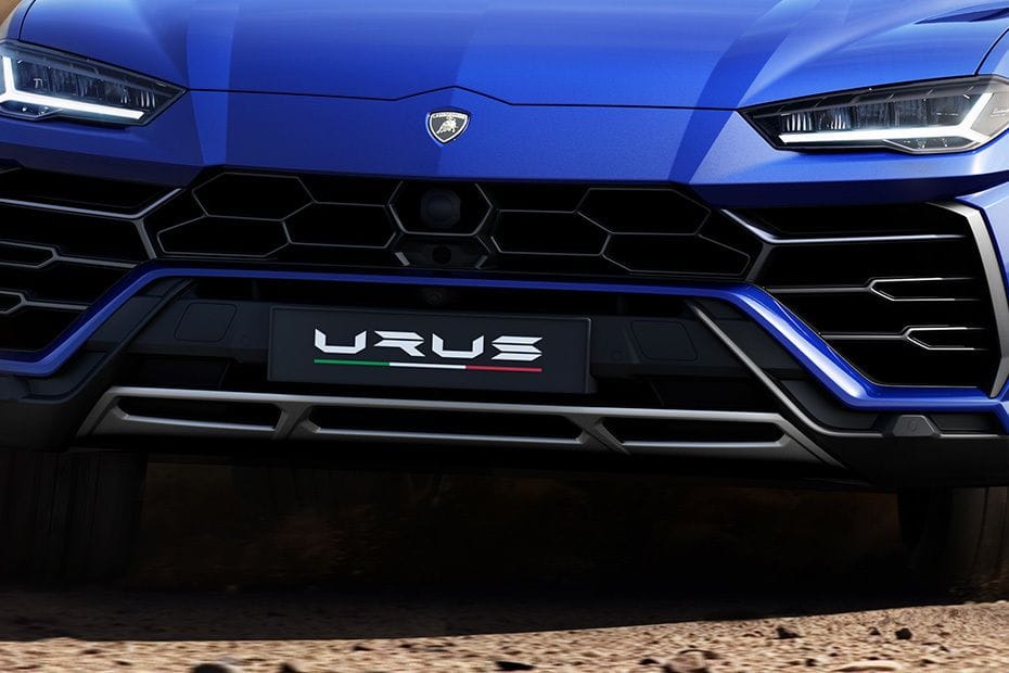 Urus Grille View