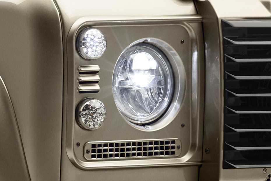 كلاسيك ديفيندر Headlight