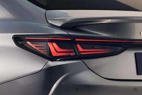 ES 2026 Tail light