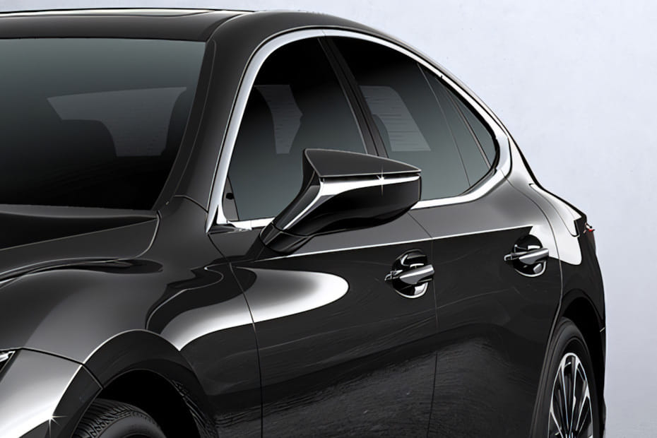 لكزس LS Drivers Side Mirror Front Angle