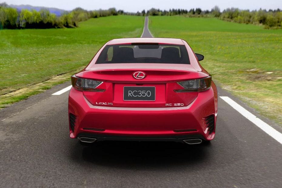 Full Rear View of لكزس RC