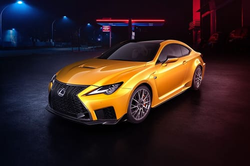 لكزس RC F Front Cross Side View