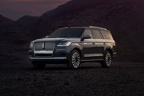 Lincoln Navigator Front Medium View