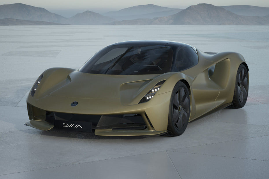 لوتس  إيفيجا Front angle low view