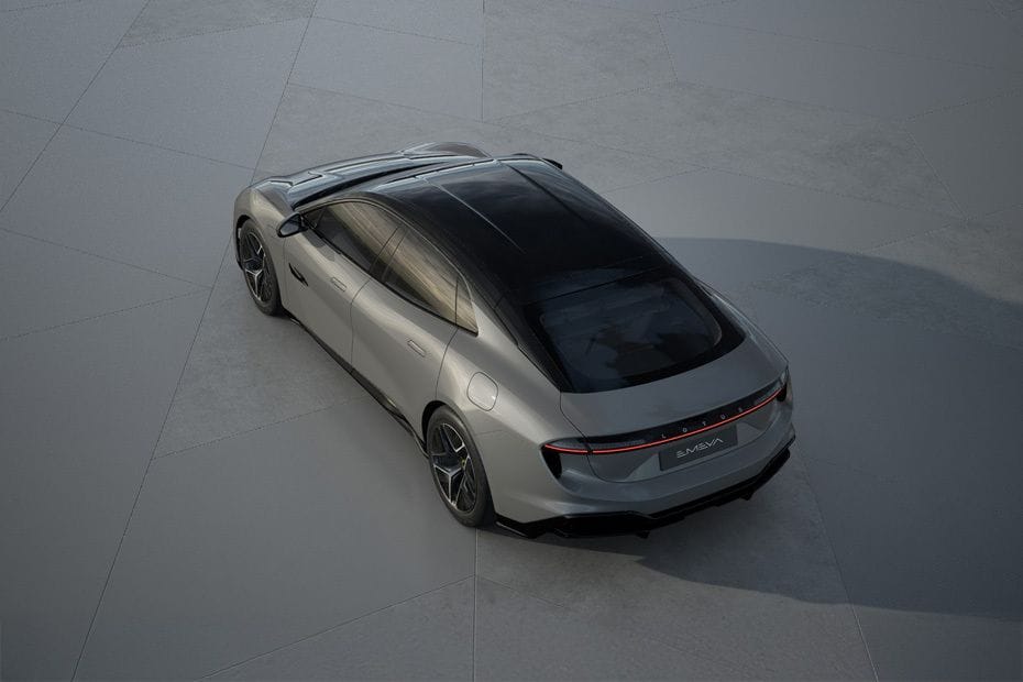 Rear Cross Side View of لوتس إيميا