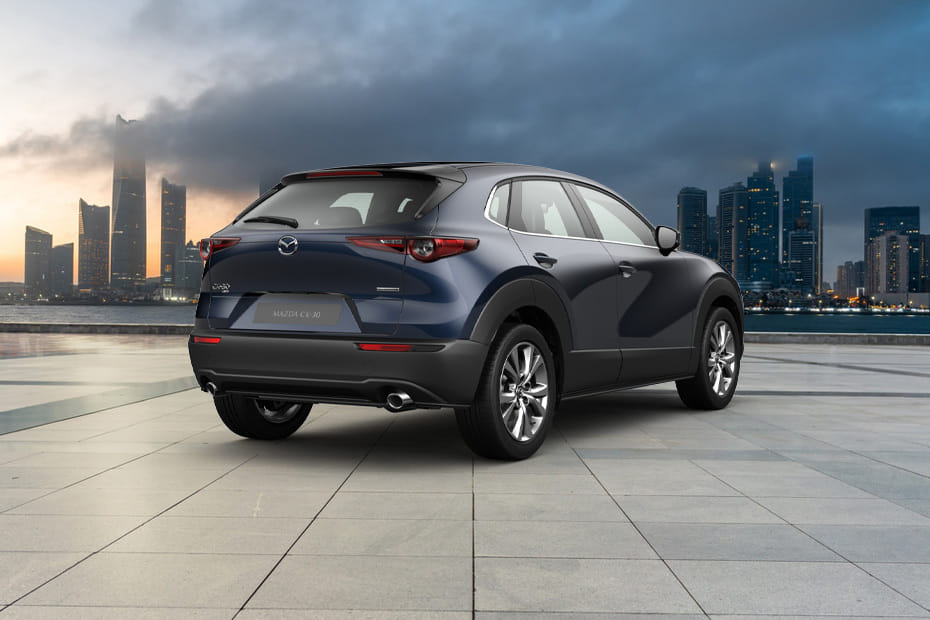 سي اكس-30 Rear angle view