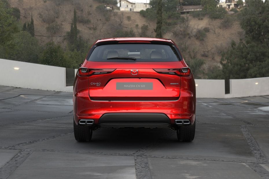 Full Rear View of مازدا CX-60